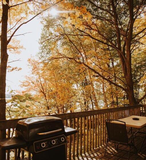 منزل 4 غرف نوم, Lang Lake Resort