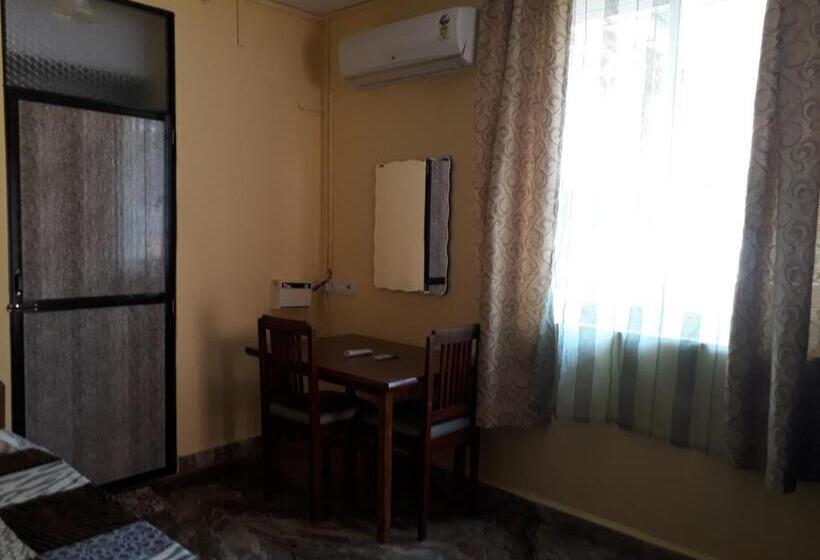 豪华房间, James Guesthouse
