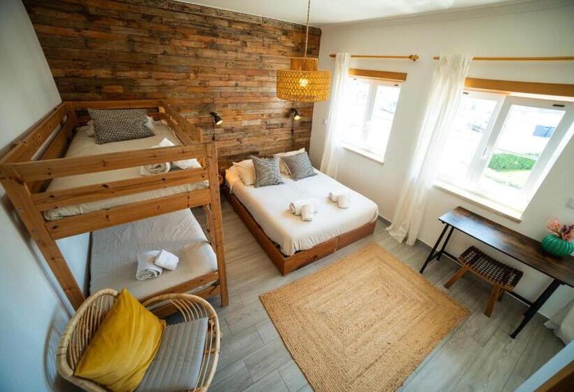 غرفة قياسية ثلاثية, Alex Surf Hostel