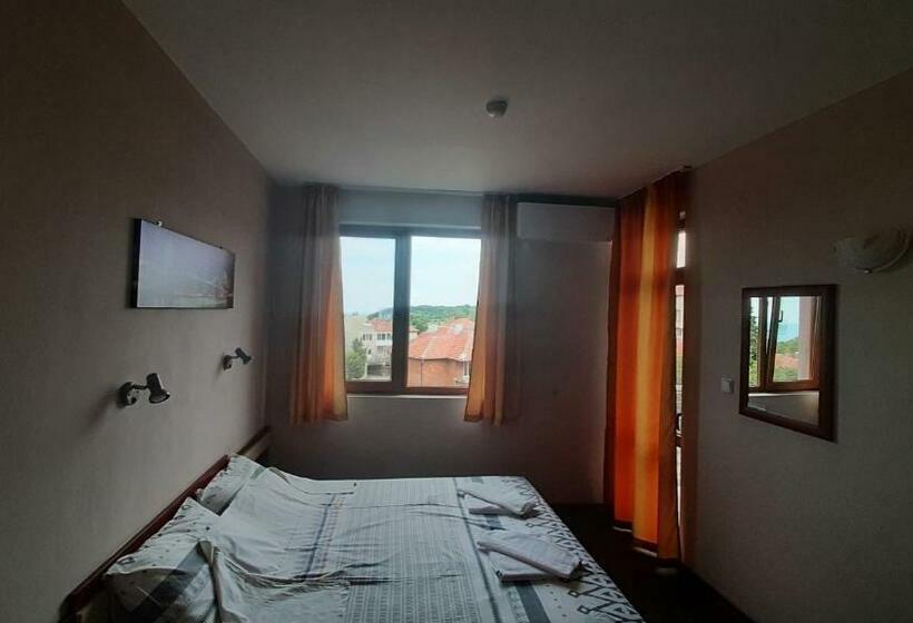 Номер Стандарт, Family Hotel Favourite