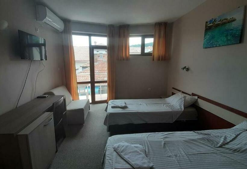 Номер Стандарт, Family Hotel Favourite