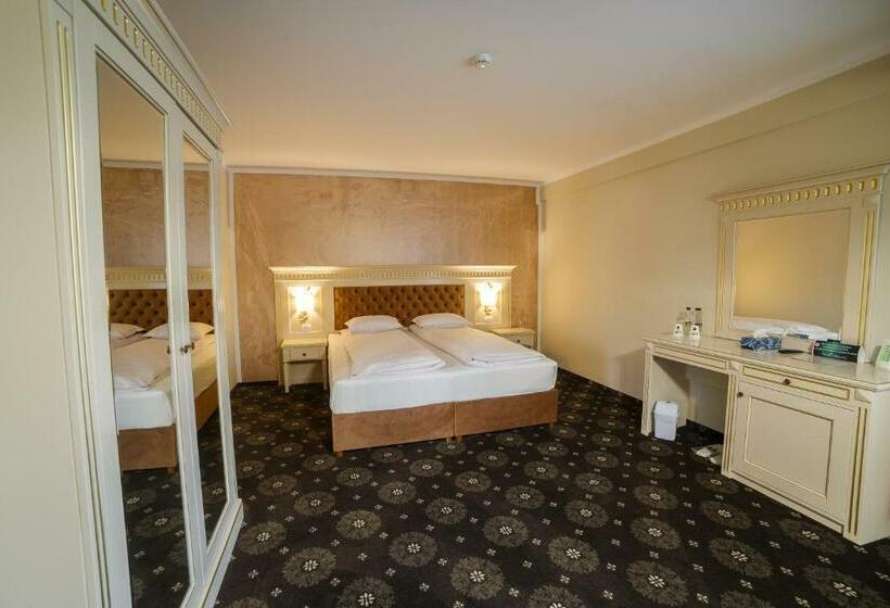 חדר סטנדרט עם מיטת קינג, Grădina Mariajelor