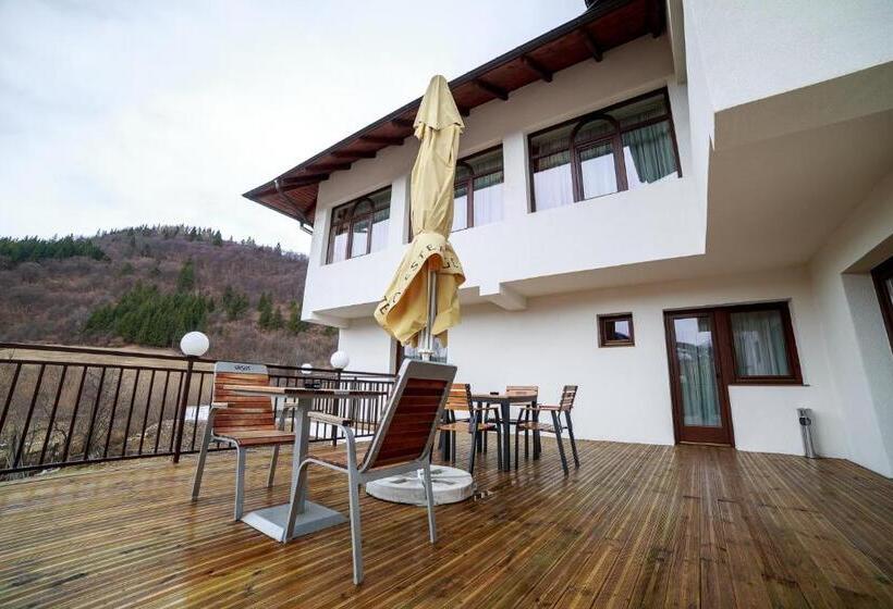 חדר סטנדרט עם מיטת קינג, Grădina Mariajelor