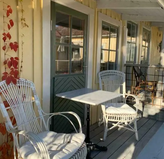 プールの見えるシングルルーム, Två Små Svin Bnb