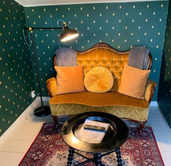 标准间带游泳池, Två Små Svin Bnb