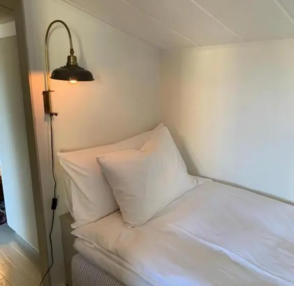 プールビュースタンダードルーム, Två Små Svin Bnb