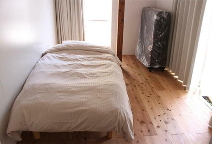 חדר סטנדרט יחיד, コトのアート研究所