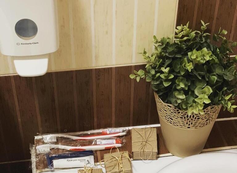 اتاق استاندارد چهار تخته, Best House