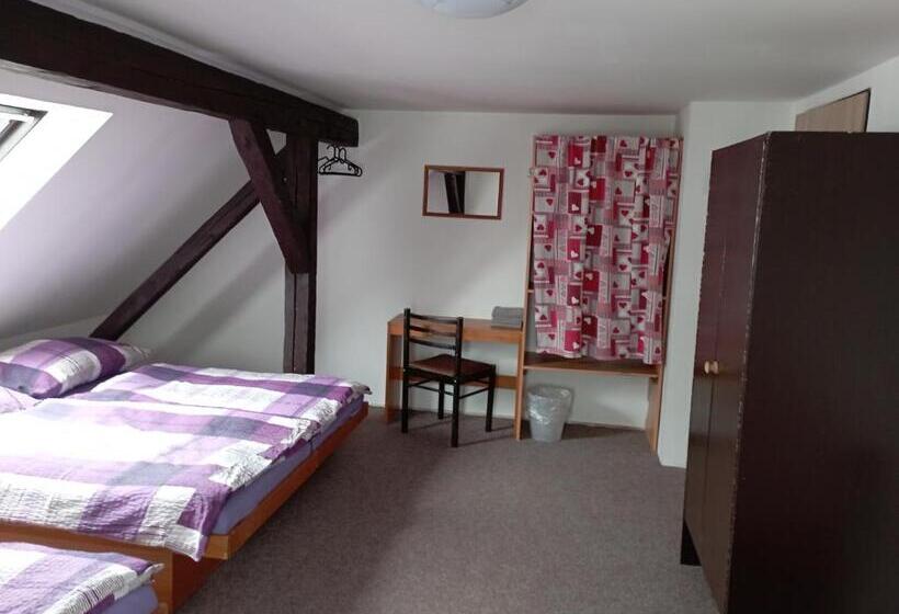 غرفة عائلية حمام مشترك, Penzion Hraničář