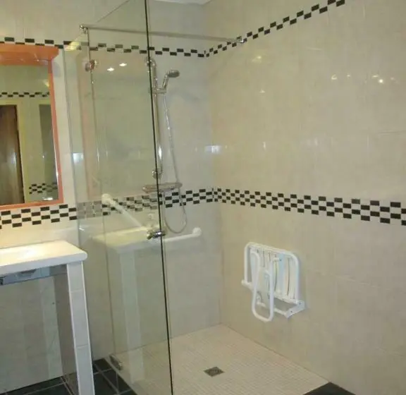 身障者適用スタンダードルーム, Chambre D Hotes Les Bordes