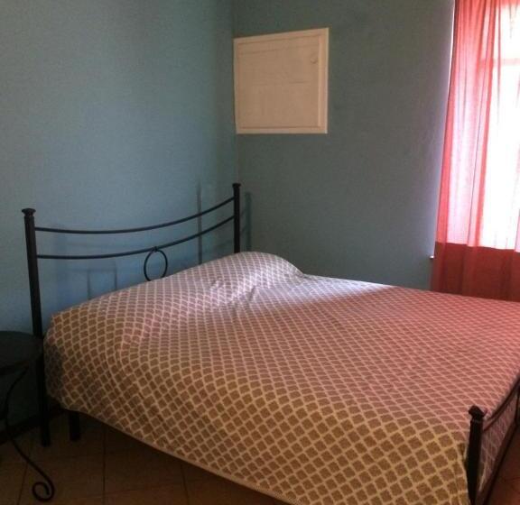 חדר סטנדרט לארבעה, Sotto I Coppi Refrancore Monferrato