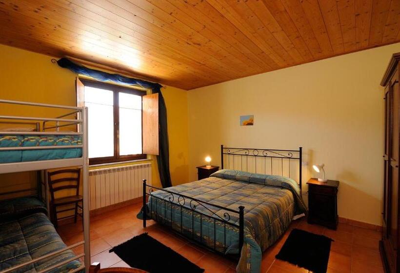 اتاق استاندارد چهار تخته, Agriturismo Arcobaleno Assisi
