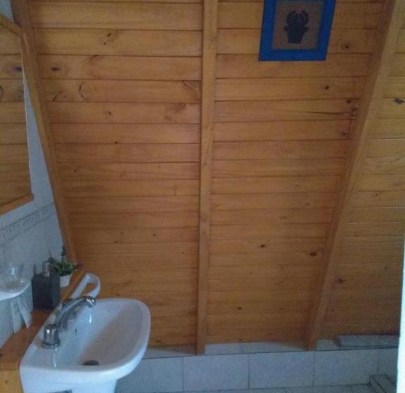 بنجلو قياسى, Apart Hotel Quedate