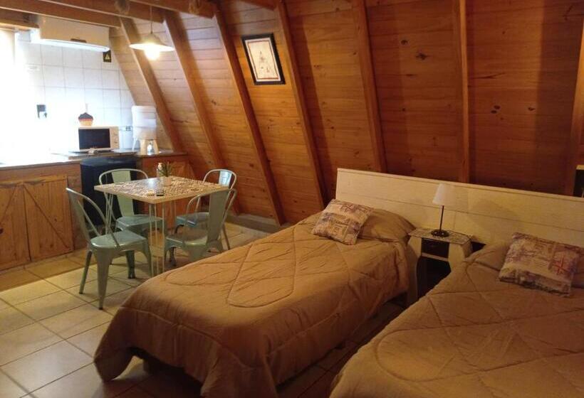 بنجلو قياسى, Apart Hotel Quedate