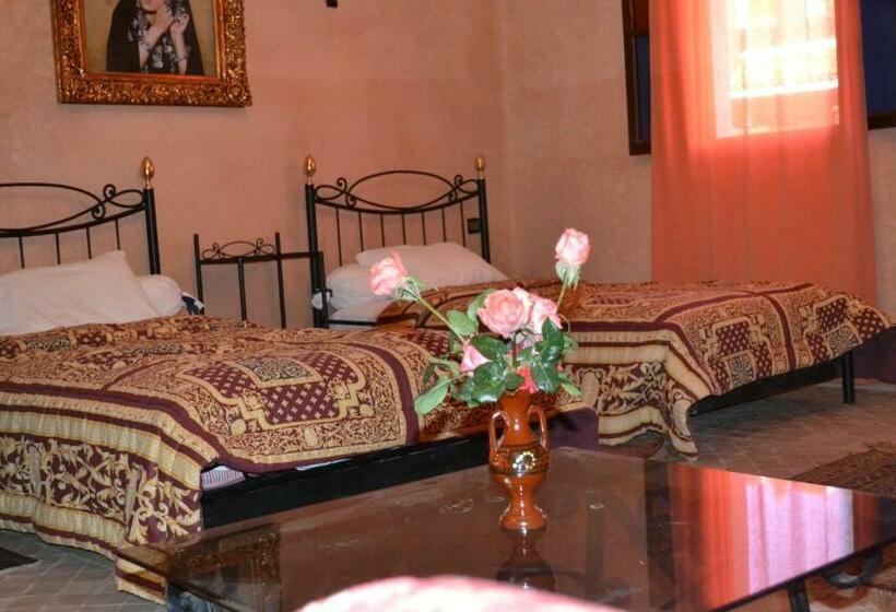 غرفة قياسية, Riad L  Arganier D  Or