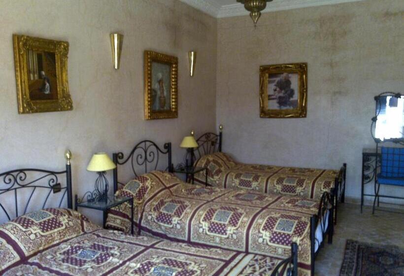 غرفة قياسية ثلاثية, Riad L  Arganier D  Or