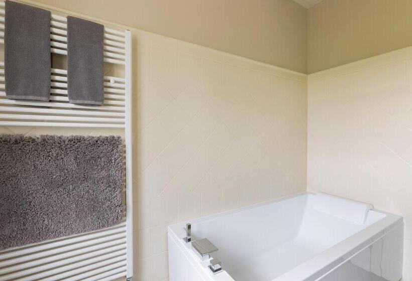 סוויטה משפחתית, White Tail Organic Farm