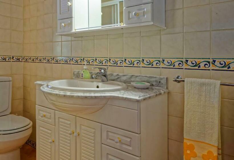 فيلا 3 غرف نوم, Zen Vouga