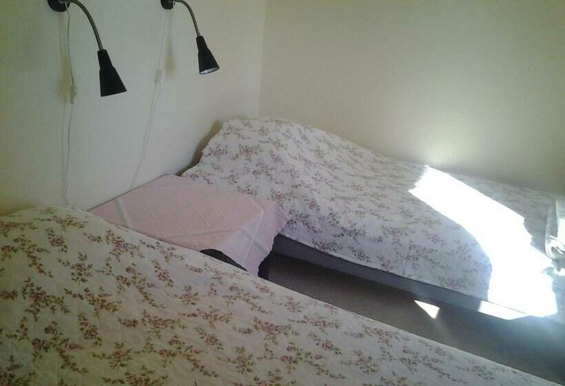 غرفة أساسية حمام مشترك, ängens B&b