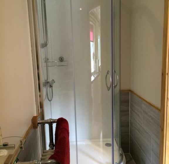 キングサイズベッドのスイートルーム, Aviedale Suite