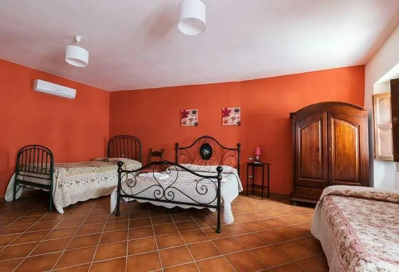 スタンダード４人部屋, Borgo San Lorenzello