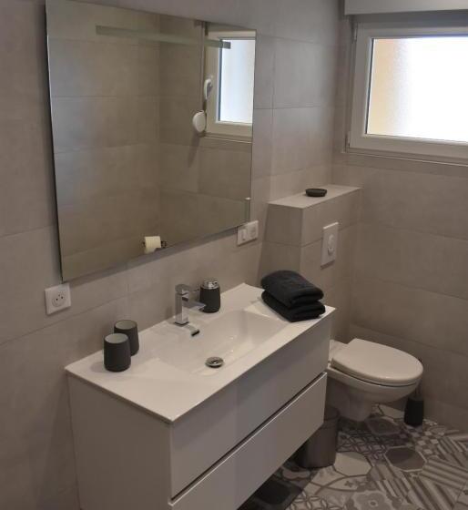 デラックスルーム, L Hadestal