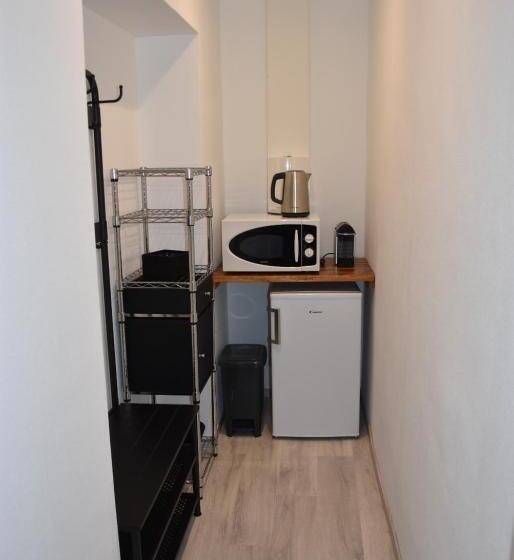 デラックスルーム, L Hadestal