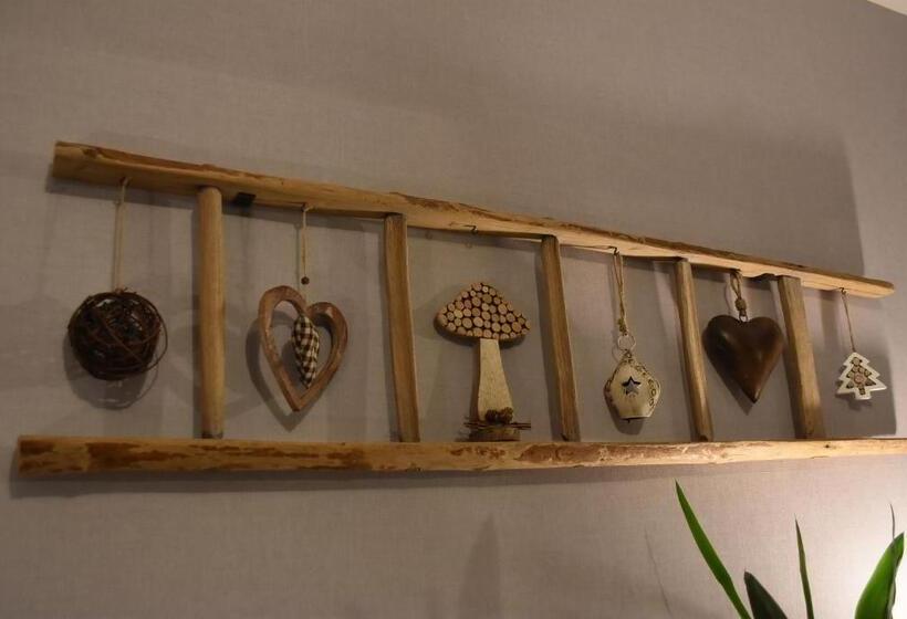 デラックスルーム, L Hadestal