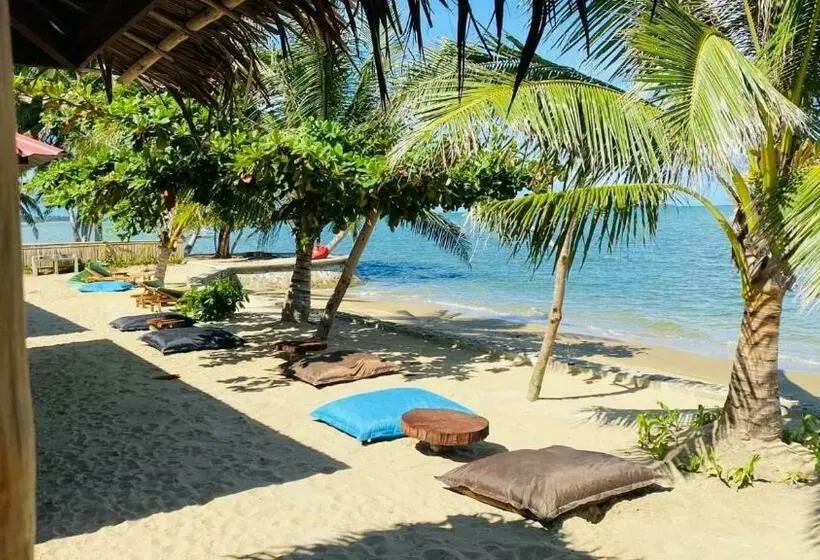 オーシャンビューのスタンダードバンガロー, Mecaja Beach House
