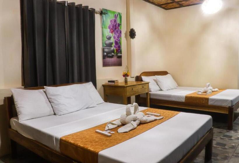 Номер Deluxe Вид на Море с Балконом, Mecaja Beach House