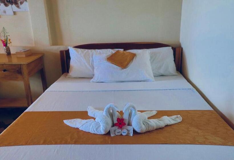 Номер Deluxe Вид на Море с Балконом, Mecaja Beach House