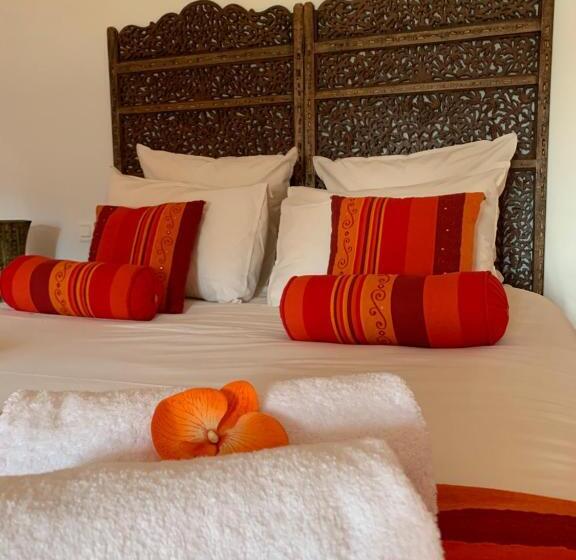 带花园景观的标准三人间, Brin De Cocagne