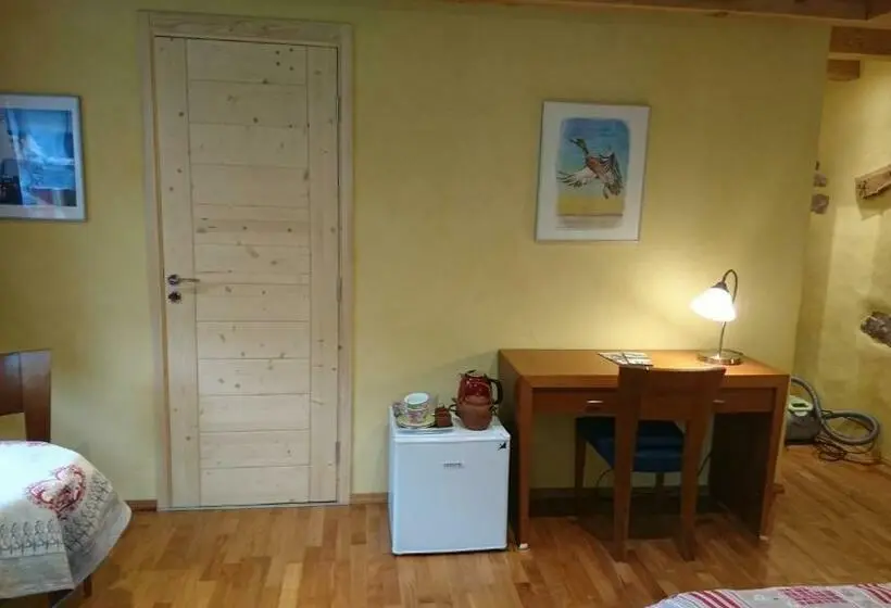 バルコニー付きデラックスルーム, Chambre Merisier Dans Une Ferme Avec étang Privé Au Coeur De La Région Des Mille étangs, Faucogney E