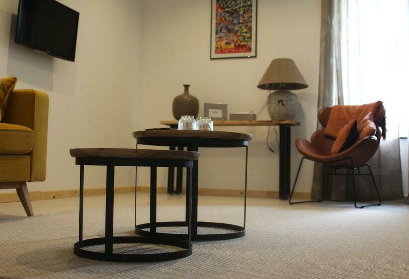 豪华房间, Château Boussas