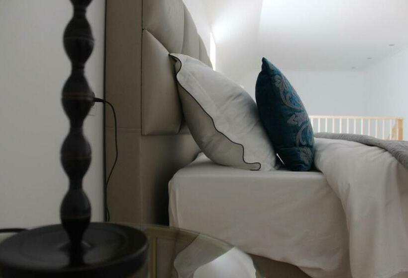 חדר דלוקס, Château Boussas