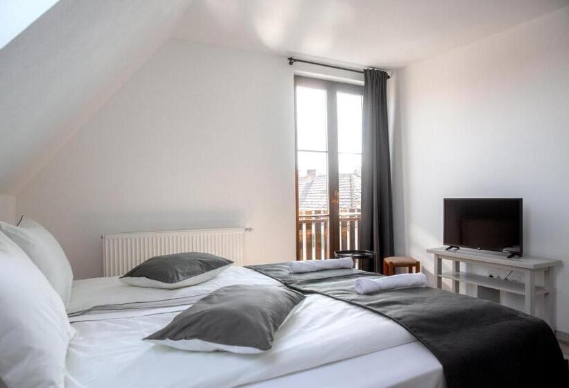 패밀리 룸, Csató Panzió   Pensiunea Csató