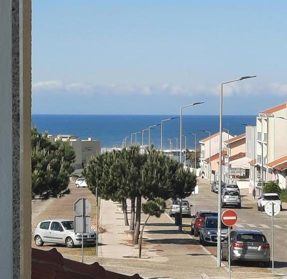 Номер Стандарт с Балконом, Smiling Places Guest House In Labruge