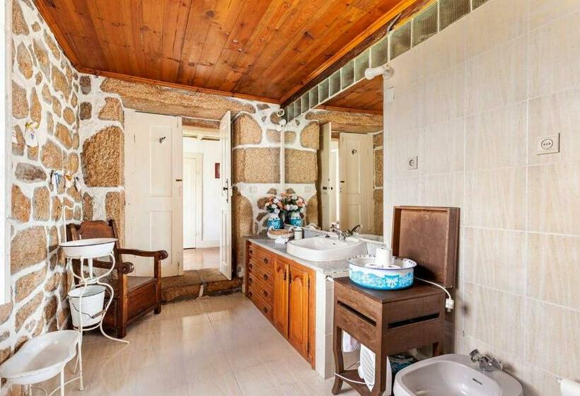 סוויטה, Solar Dos Carvalhos