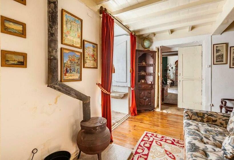 סוויטה, Solar Dos Carvalhos