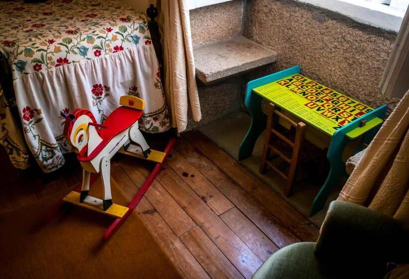 חדר סטנדרט לארבעה, Solar Dos Carvalhos