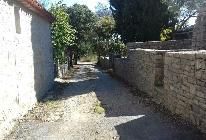 Номер Deluxe, Un Nid Entre Vignes Et Pierres Pic St Loup