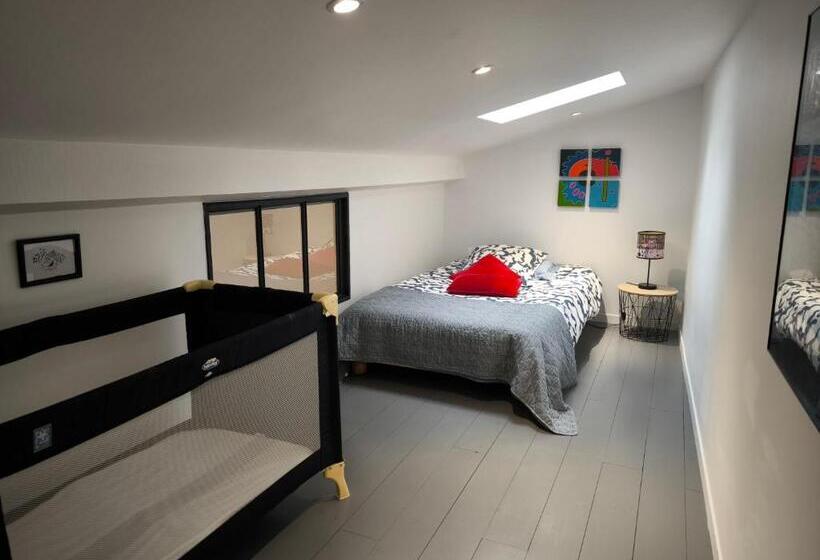 メゾネットスイート, Varzay Autour Du Puits