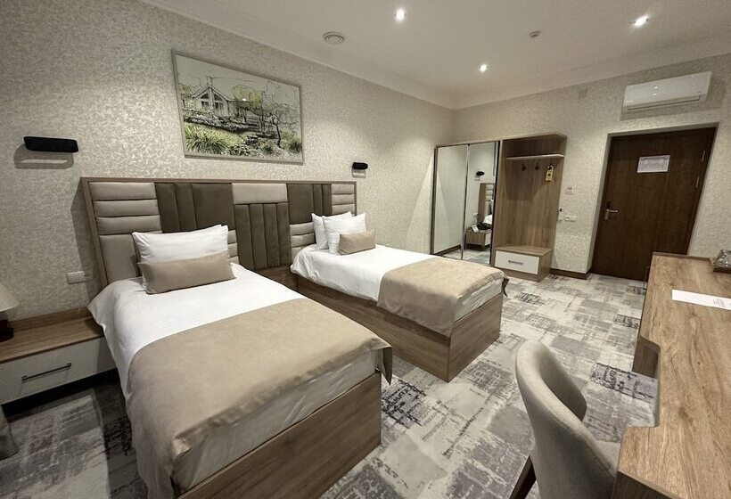 اتاق سوپریور, Green Park