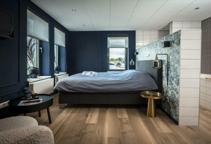 جناح جونيور, Heeren Aan De Haven