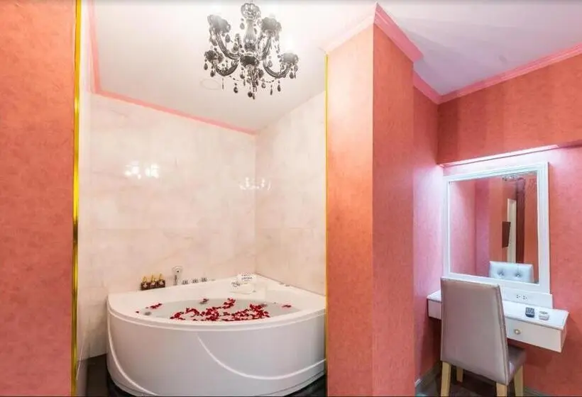 テラス付きジュニアスイート, Patra Luxury Hotel Suvarnabhumi