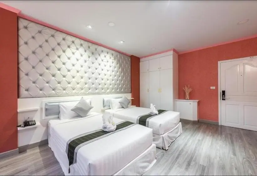 テラス付きジュニアスイート, Patra Luxury Hotel Suvarnabhumi