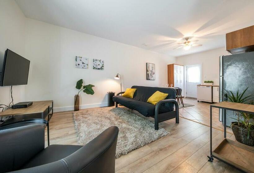 Апартаменты 1 Спальня, Square Victoria Maison Hôtelière