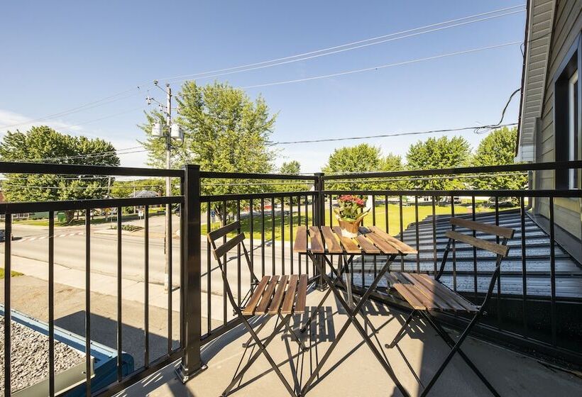 バルコニー付きスタンダードルーム, Square Victoria Maison Hôtelière