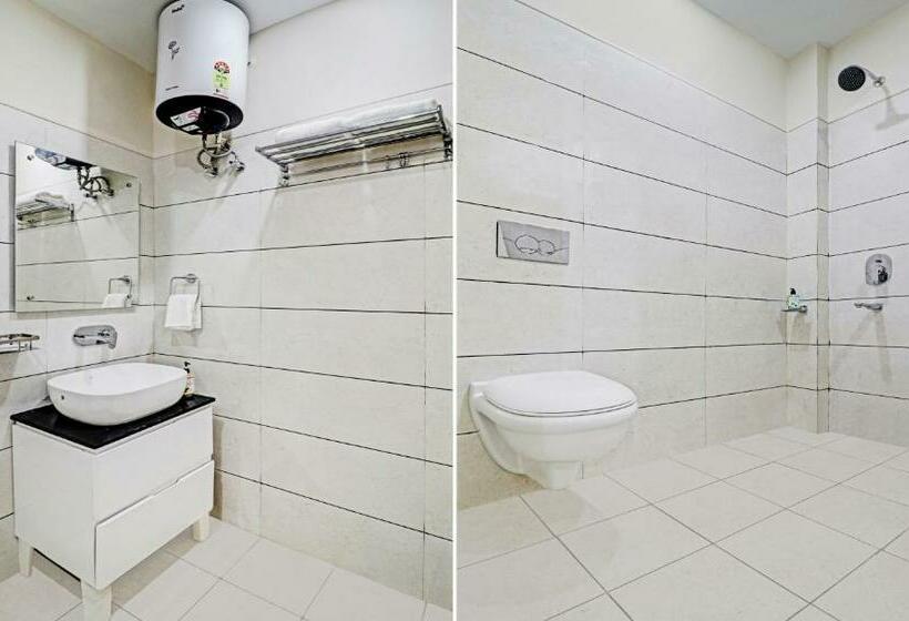 Номер Стандарт, Treebo Kamron Regency Sector 80