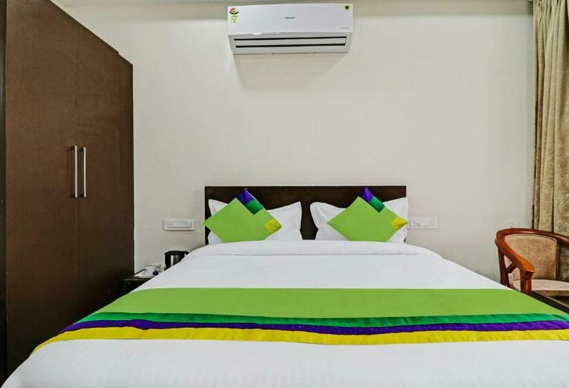 Номер Стандарт, Treebo Kamron Regency Sector 80